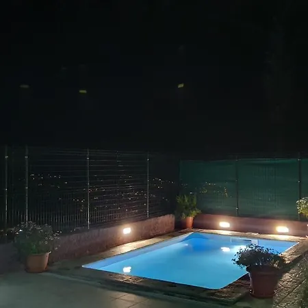 בית נופש Casa Cueva Paquito *
