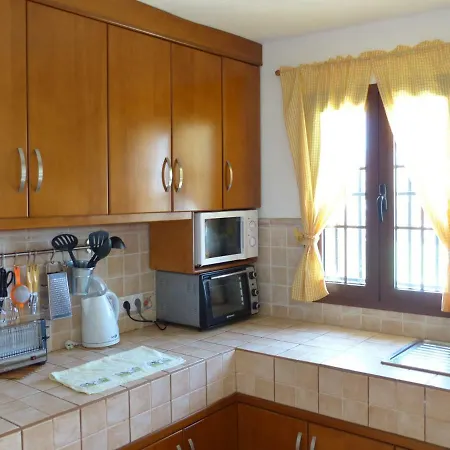 בית נופש Casa Cueva Paquito וגה דה סן מטאו